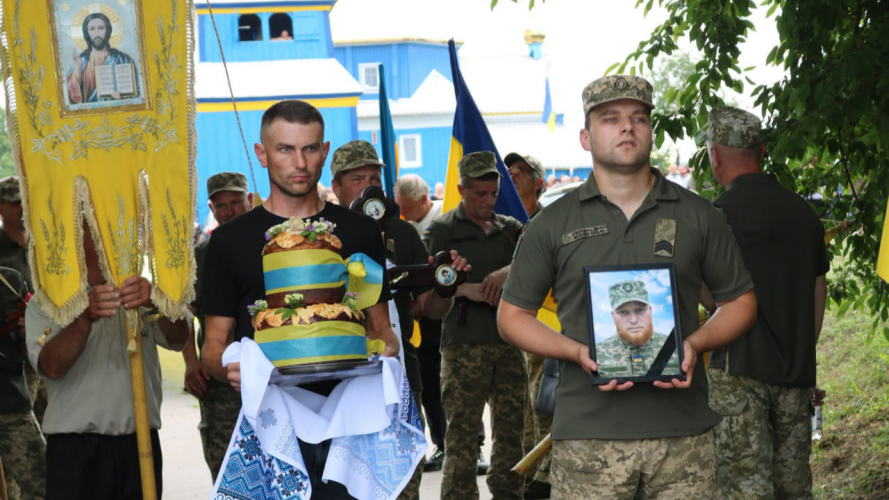 На Волині попрощалися з 28-річним захисником Павлом Шамрилом