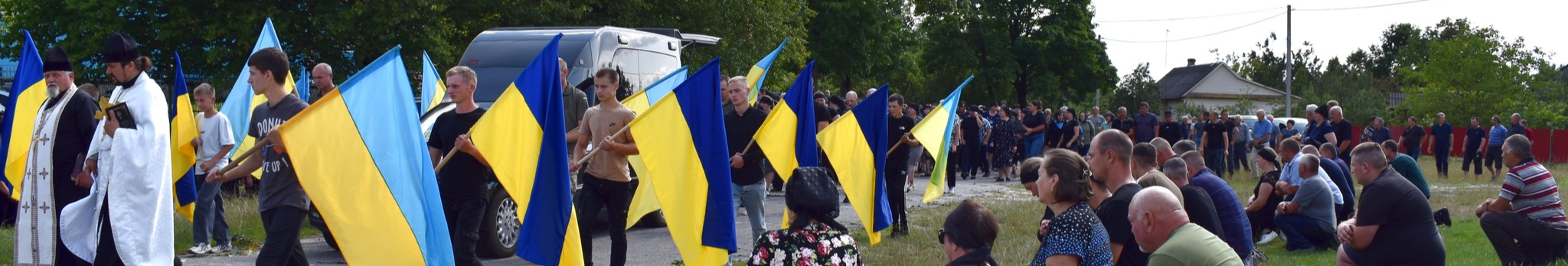 Майже два роки вважався зниклим безвісти: на Волині в останню дорогу провели Героя Олександра Пасіка