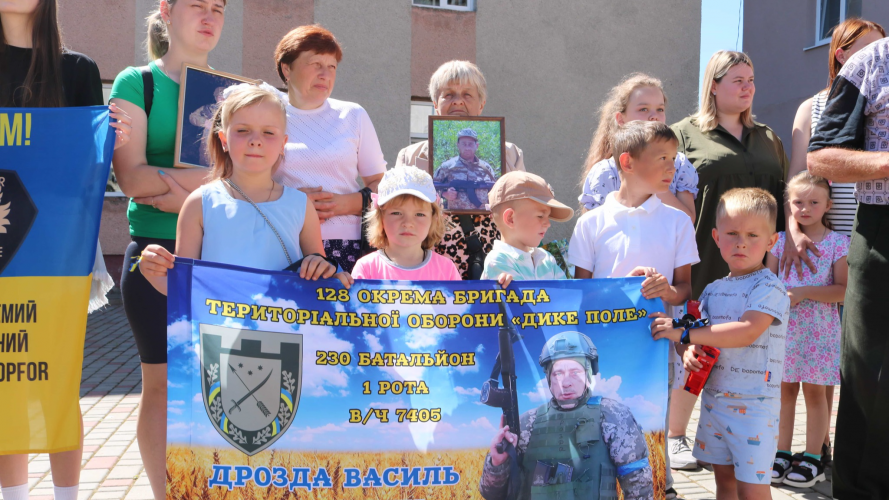 «Має повернутися кожен»: у місті на Волині провели акцію на підтримку полонених і зниклих безвісти військових