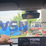 На Волині автомобіль збив працівників дорожньої служби: що відомо про їхній стан