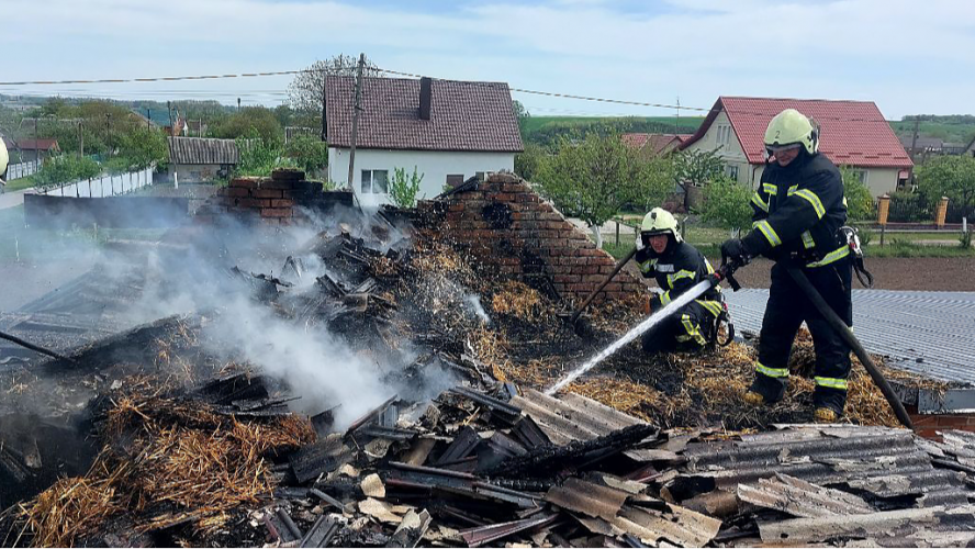 Під час пожежі на Волині травмувався 59-річний чоловік