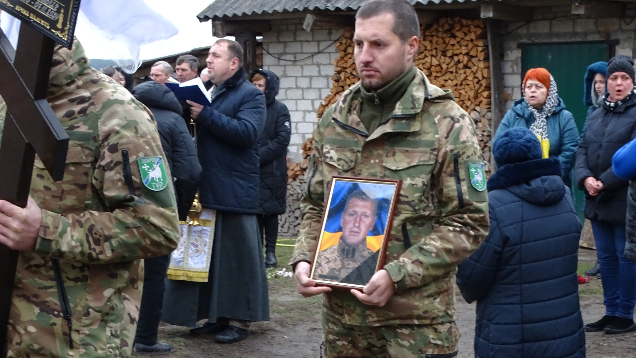 Мобілізували у липні, а в листопаді він уже загинув: Волинь попрощалася із ще одним Героєм, який віддав життя за Україну