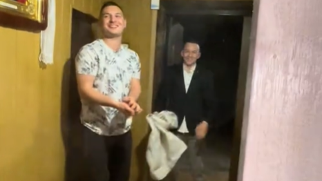 На Волині посівальники засипали будинок двома мішками зерна: відео стало вірусним