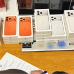 Волинянка незаконно везла через кордон понад 20 iPhone 17 Pro Max на суму 1,6 мільйона