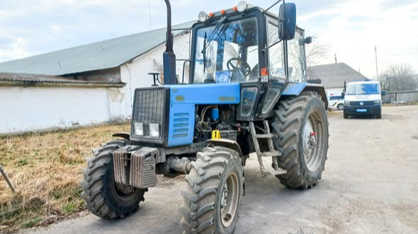 На Волині тракторист три роки їздив із купленим посвідченням - його судили