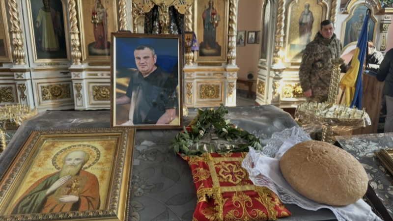 На Волині в останню путь провели захисника України Віталія Киричука