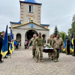 Із 2015 року захищав Україну: на Волині провели в останню путь воїна Андрія Микитюка