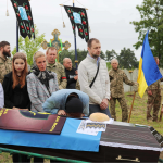 Півтора року вважався зниклим безвісти: на Волині попрощалися з полеглим Героєм Сергієм Замлинним
