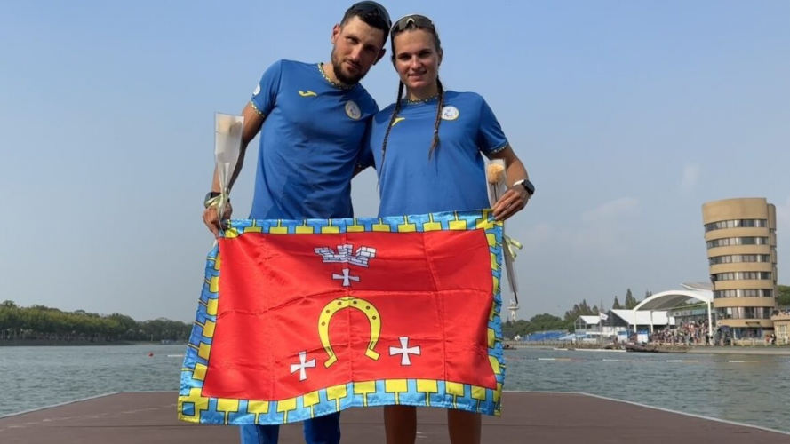 Спортсмен з Ковеля разом з дружиною вибороли срібну медаль на чемпіонаті світу з паравеслування в Китаї