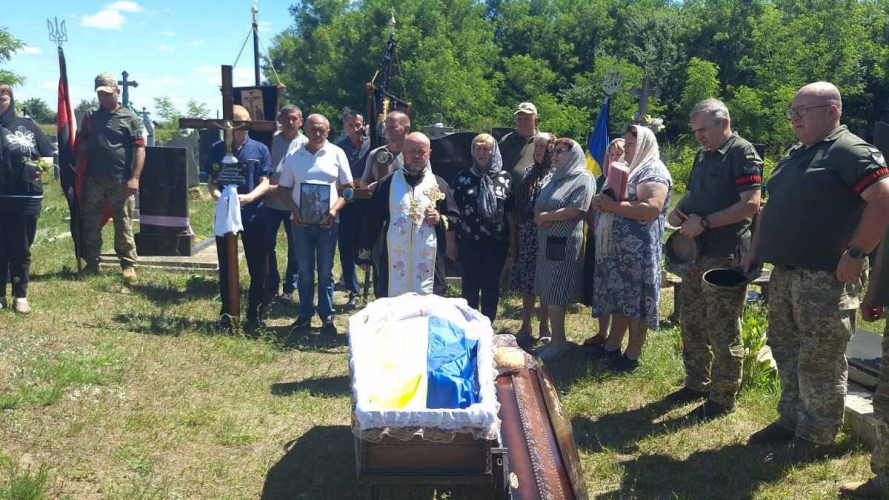 Серце зупинилося у лікарні: у Луцькому районі провели в останню путь капітана Олександра Ольховича