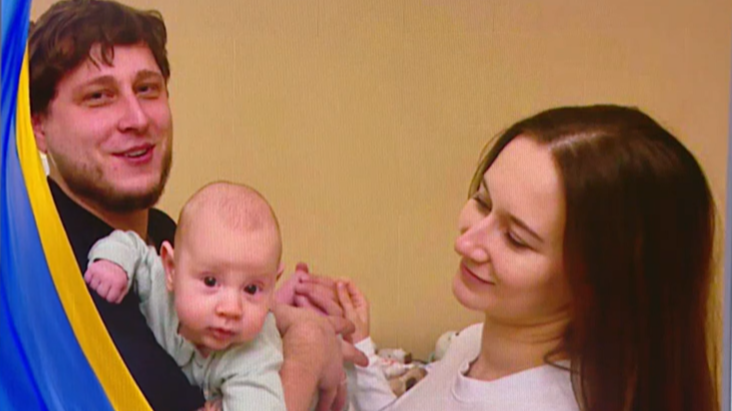 Втратив ногу на фронті, знайшов кохання у лікарні: у Луцьку ветеран став батьком