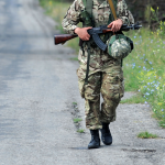 В Лисичанську десятки озброєних зеків втекли із табору загону «Шторм Z»