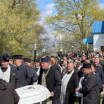 На Волині провели в останню путь священника Володимира Лапінського