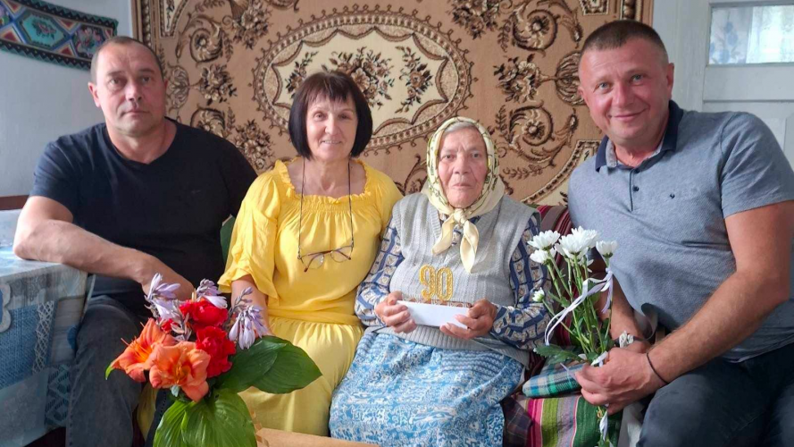 90 років праці та мудрості: довгожительку з Волині привітали з поважним ювілеєм
