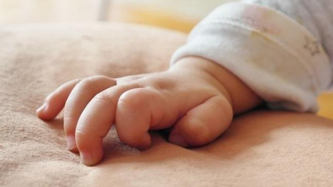 У немовляти важкий перебіг хвороби: на Волині захворіли на кашлюк мама та одномісячна дитина