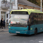 У Луцьку студент вирвав чужий телефон у маршрутці: як його покарали