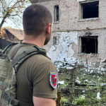 «Ситуація жахлива. Напевне, кожна квартира пошкоджена»: у Луцьку ліквідовують наслідки атаки