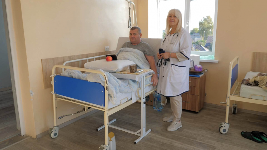 Не залишають сам на сам із хворобою: як у Ковелі допомагають паліативним пацієнтам