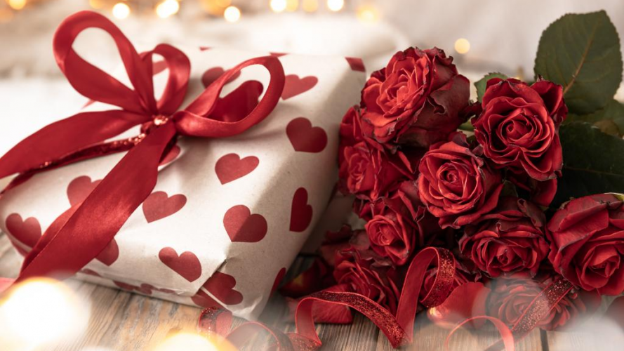 Де у Луцьку купити подарунок для коханої людини до Дня святого Валентина