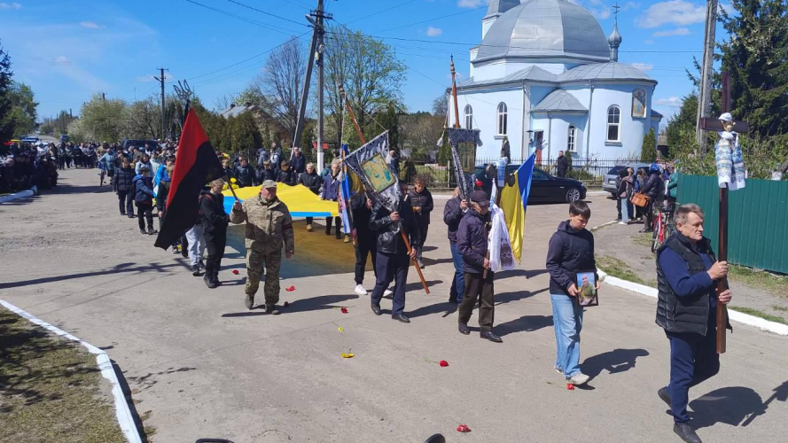 З вересня 2024 року рідні жили надією: на Волині попрощалися із 31-річним Героєм Іваном Фіщуком