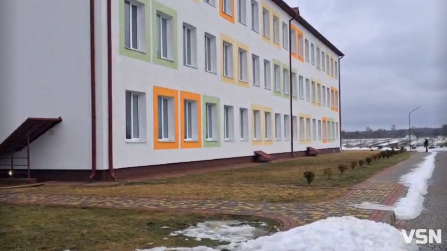 «Велике будівництво» у Цуманській громаді: нову школу за 118 млн знову підтоплює