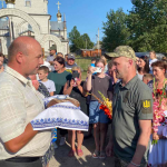 З полону додому: у волинській громаді урочисто зустріли Героя Віталія Березнюка