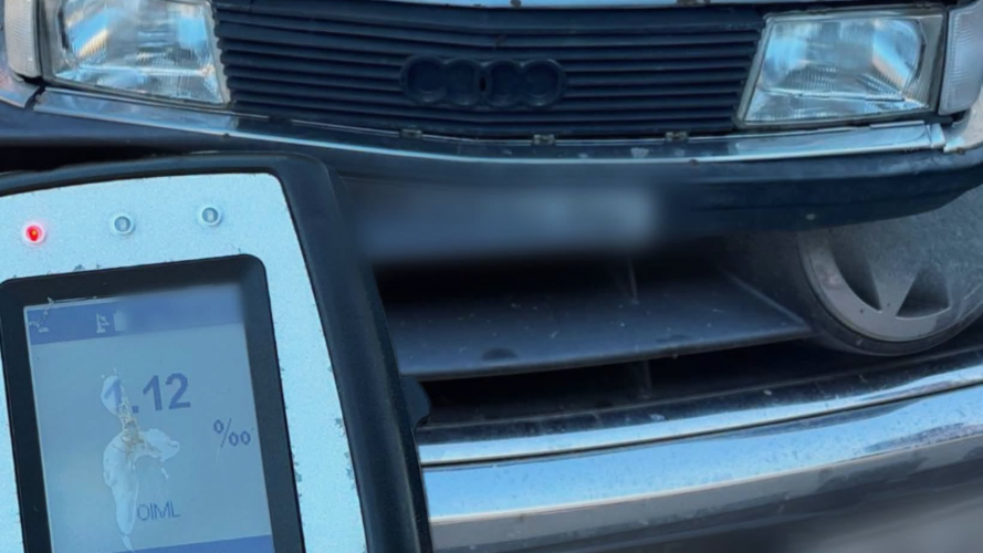 У Луцьку водій Audi в’їхав у припарковане авто та втік з місця ДТП