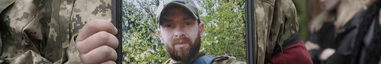 Життя обірвалося під час лікування: на Волині поховали молодого військовослужбовця Дмитра Олівка