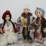 Тижні терпіння в одному виробі: у Володимирі відкрили експозицію унікальних ляльок