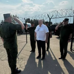 «Ми ніякі не вороги для українців»: Лукашенко наказав відвести свої війська від кордону з Україною