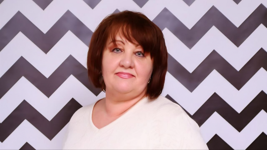 «Гачок завжди зі мною»: історія майстрині-переселенки з Луганщини, яка перевезла своє натхнення на Волинь