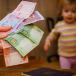 На Волині суд зменшив розмір аліментів батькові двох доньок