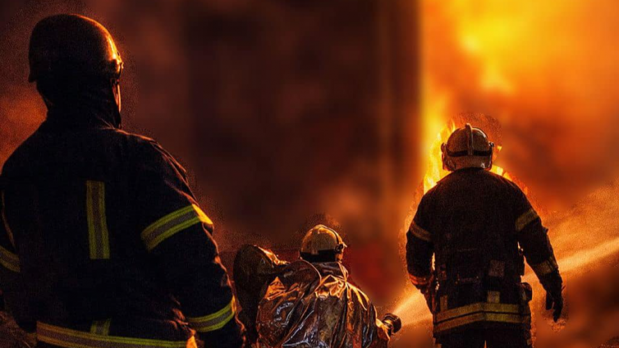 На Волині внаслідок обстрілу виникла пожежа на об’єкті інфраструктури. Фото