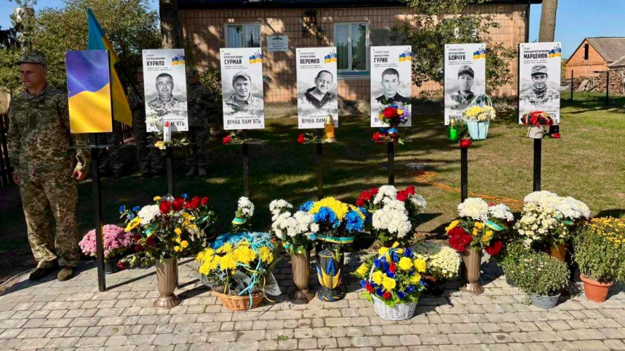 У селі на Волині відкрили Алею Пам’яті та Слави на честь шести полеглих захисників