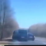 Хотіли «визволити» мобілізованого: з'явилося відео погоні семи автівок за бусом ТЦК на Волині