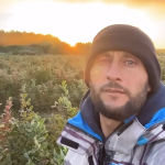 На Волині від заморозків постраждали плантації малини та лохини: фермер показав наслідки. Відео