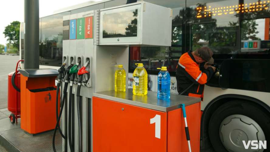 Мережа АЗК «Паливо» запрошує водіїв заправитись за вигідними цінами на Геловінські вихідні