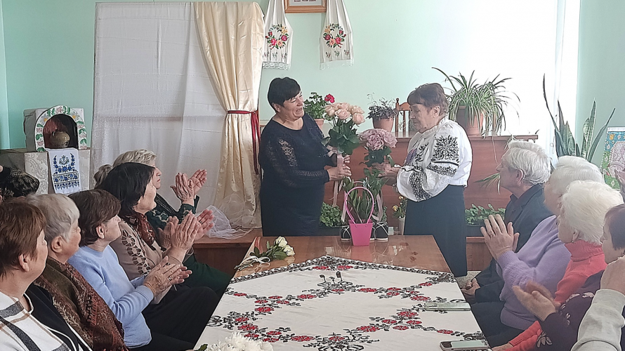 Активістка з Волині відзначила 90-річчя та пожертвувала 10 тисяч гривень на ЗСУ