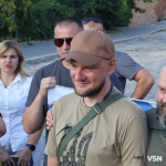 «Я взагалі не очікував, що повернуся»: у Луцьку зустріли звільненого з російського полону захисника Олександра Пришка