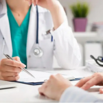 Не «пальцем у небо» - як лікарі діагностують рак