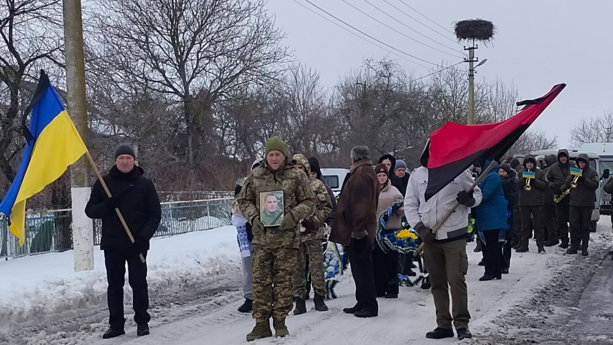 На Волині в останню дорогу провели полеглого воїна Руслана Гурича
