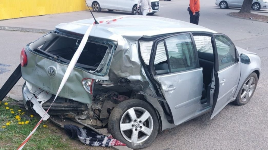 Зіткнулися 4 автомобілі: розповіли деталі аварії з постраждалими у Луцьку