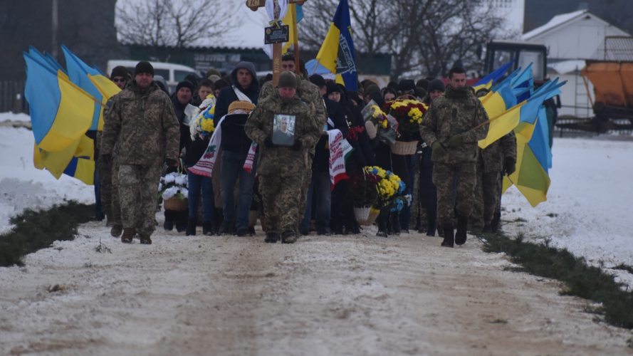 Не встиг одружитися з нареченою: на Волині  попрощалися із молодим Героєм Андрієм Лахаєм