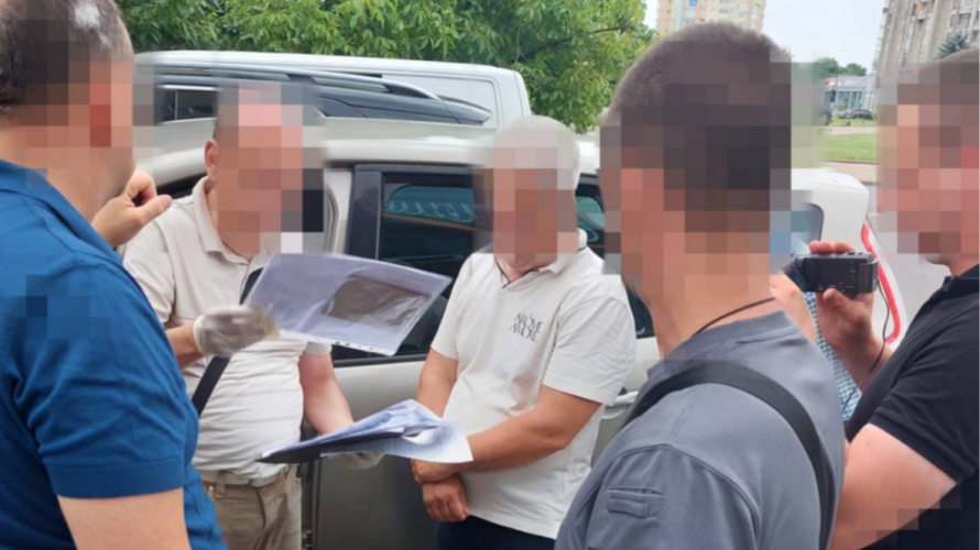 Суд відпустив посадовця, якого спіймали на хабарі біля Волинської ОВА