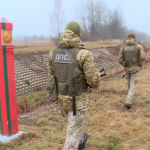 Схоже на демонстрацію: Білорусь на кордоні з Україною будує укріплення