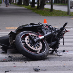 На Волині неповнолітній на мотоциклі влетів у дві автівки