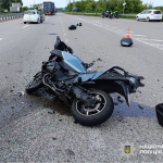 У селі на Волині зіткнулися автомобіль і мотоцикл: 23-річного водія госпіталізували