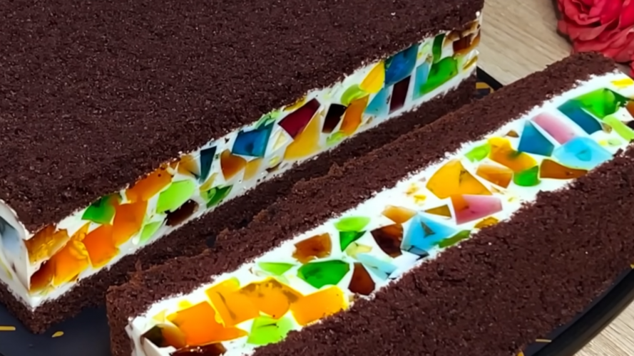 Як приготувати ніжний бісквіт із желейною начинкою