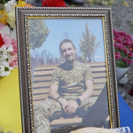 Двоє дітей втратили батька: на Волині попрощалися з Героєм Олександром Кідрою