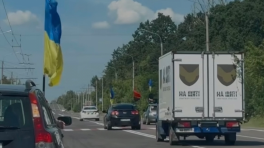 На Волинь привезли тіла полеглих на війні Героїв. Відео